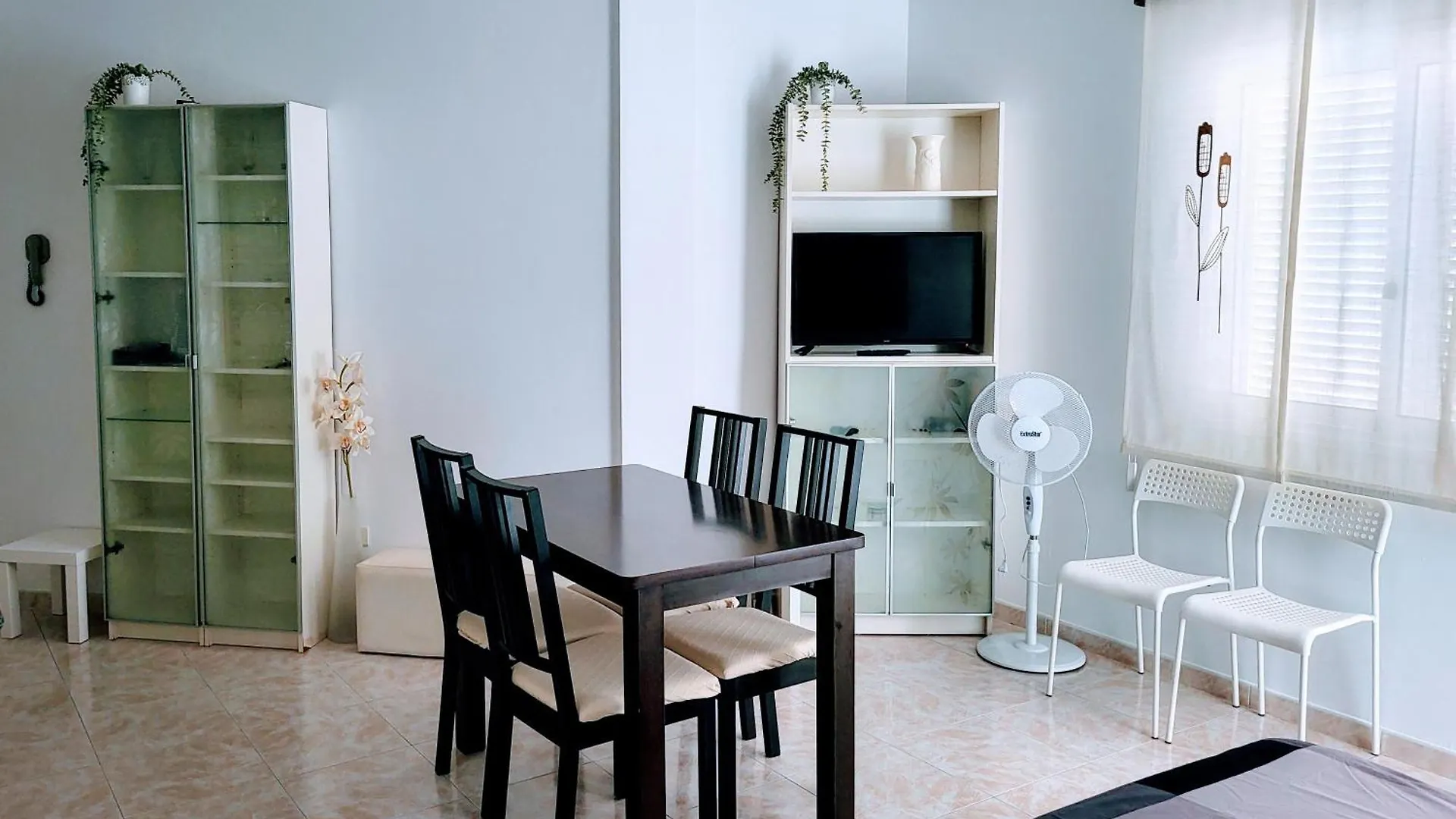 2 Bedroom Apartment With A Pool Arona