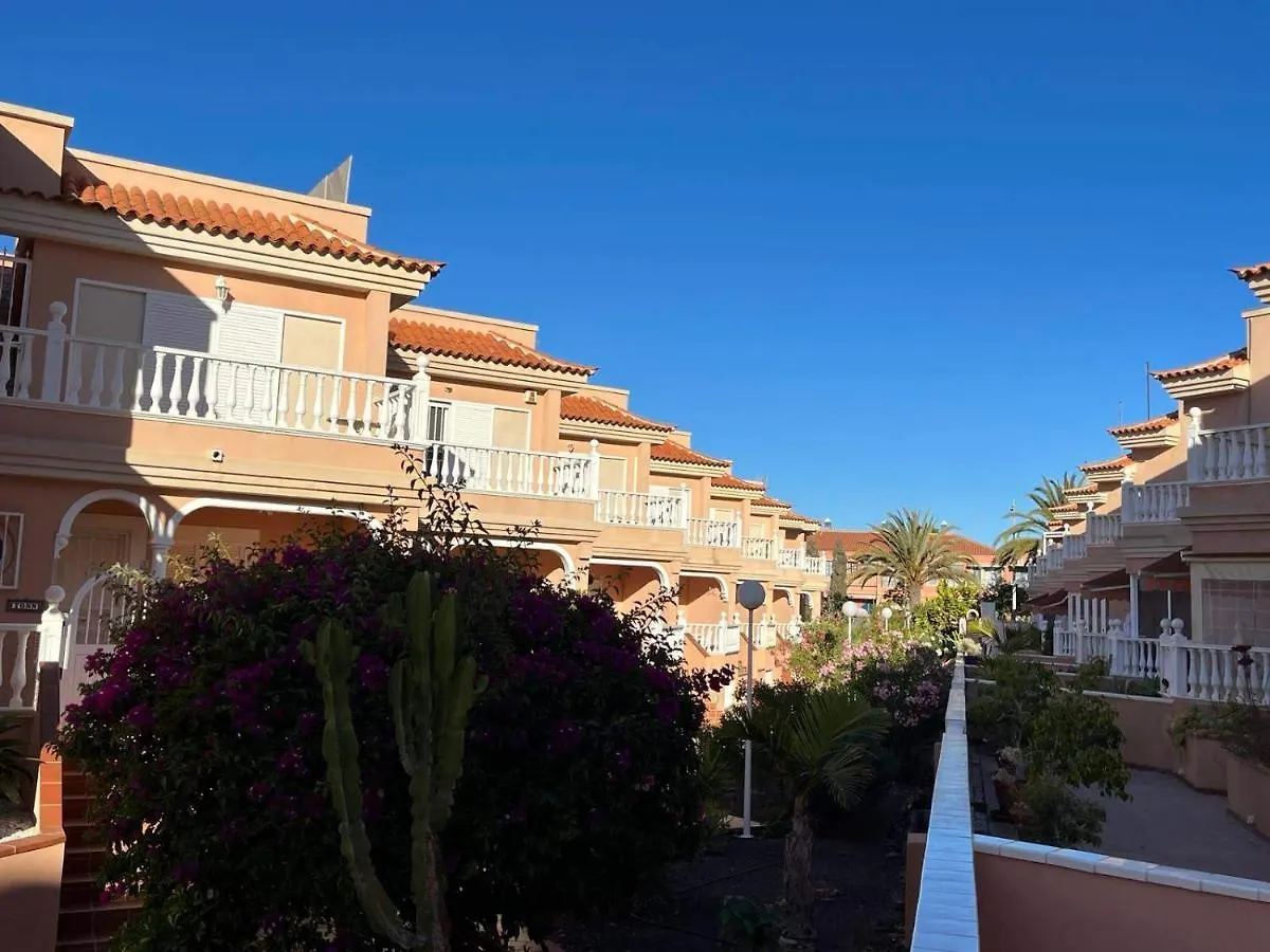 2 Bedroom Apartment With A Pool Arona  Ισπανία